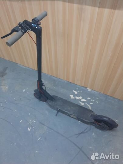 Электросамокат Xiaomi m365 pro