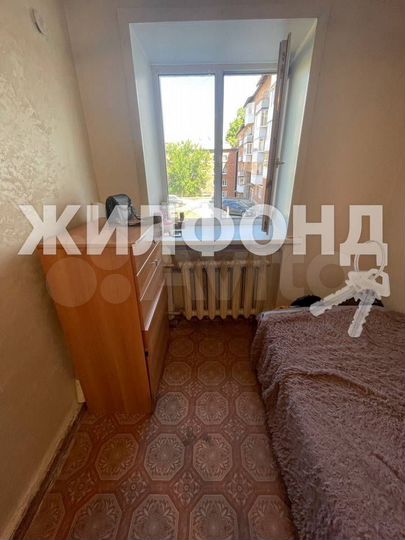 Комната 12 м² в 1-к., 1/4 эт.