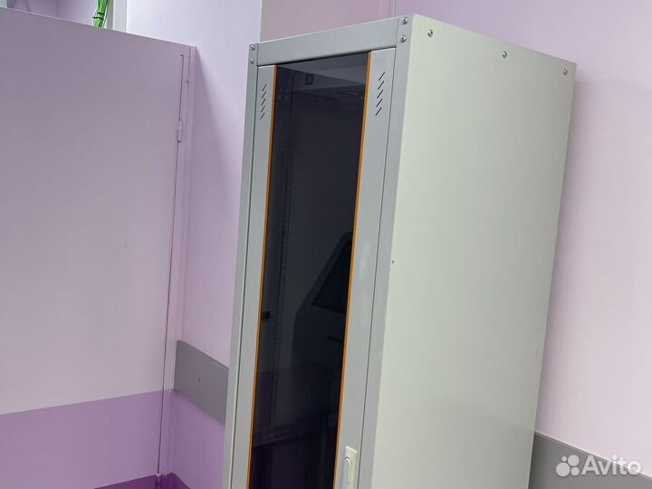 Коммутационный шкаф стойка на 42U 60х60см