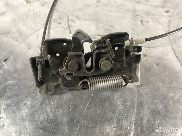 Замок капота Mazda 3 BL 2009-2013