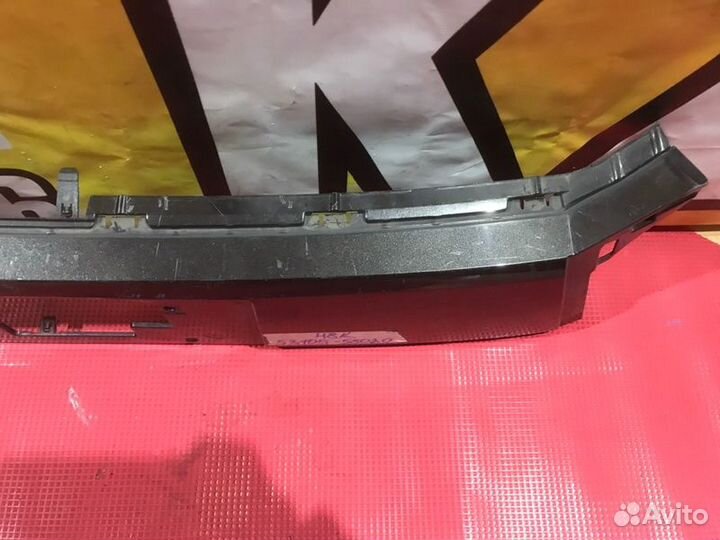 Накладка на бампер перед. toyota vellfire