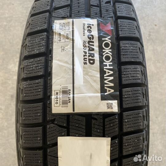 Yokohama Ice Guard IG50+ 215/55 R16 93Q