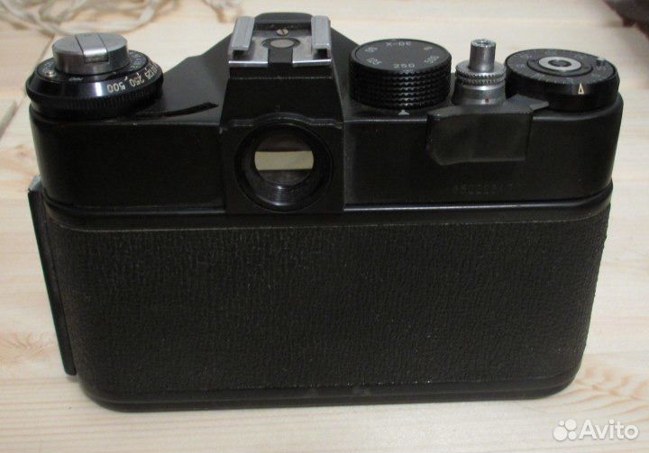 Фотоаппараты Зенит-ет (Гелиос 44-2) и Виола-авто