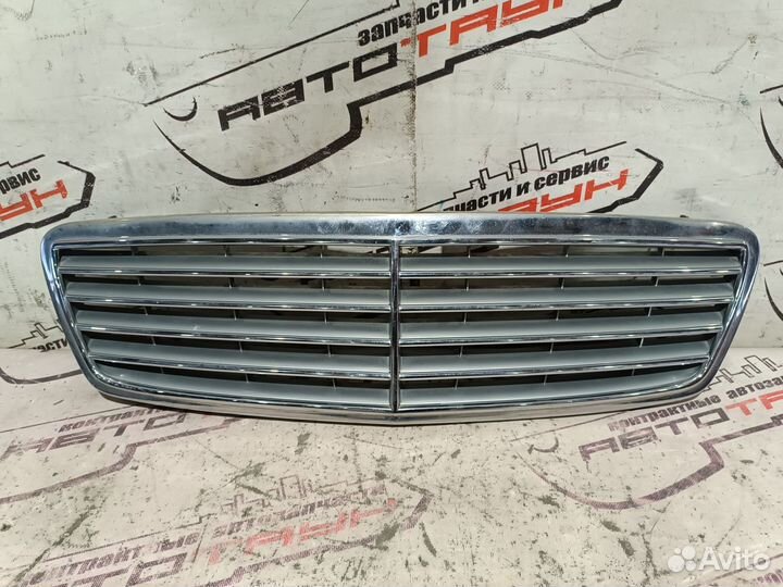 Решетка радиатора mercedes-benz C-class S203 W203 4 полоски 1 модель A20388002237246 DY322Z