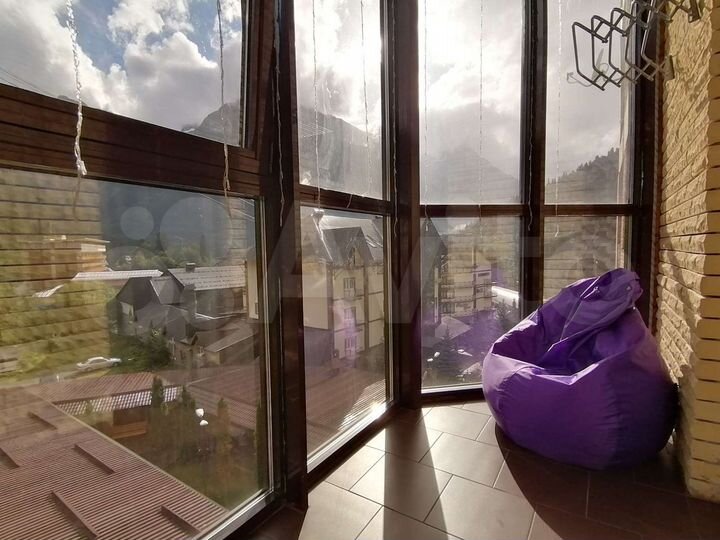 2-к. квартира, 50 м², 4/9 эт.