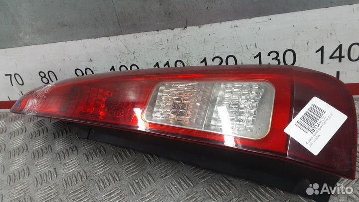 Фонарь Ford Fusion (2002-2012)