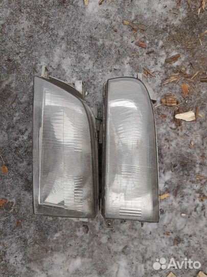 Фара левая корона карина спринтер