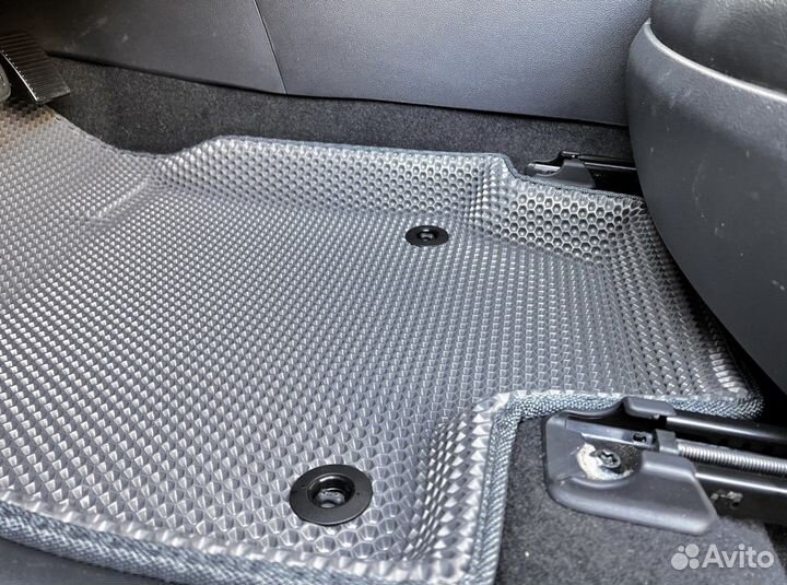 Eva коврики Toyota RAV4 V XA50 верхняя педаль