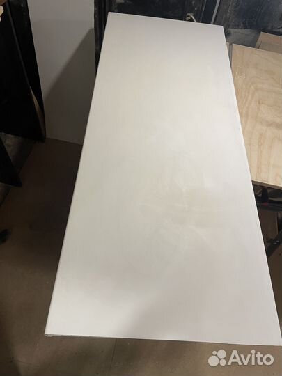 Подоконник оконный пвх бу 135 * 55 см