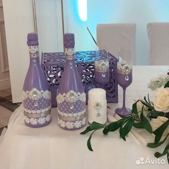 Свадебные аксессуары набор: бутылки, бокалы, свечи