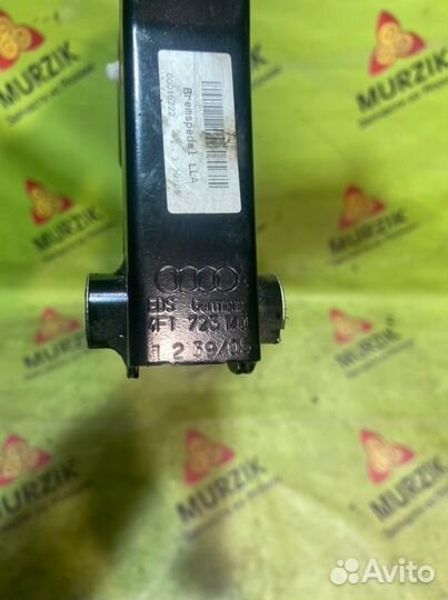 Педаль тормоза Audi A6 C6 BDW 2.4 2004