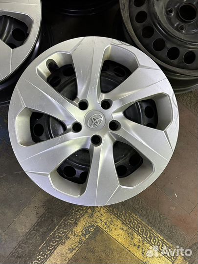Диски колпаки оригинал R17 Toyota Rav4 XA50
