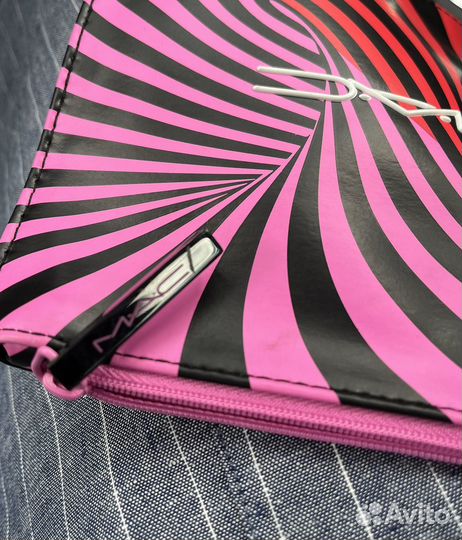 Mac косметичка и кейс