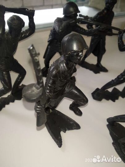 Солдаты пластмассовые СССР