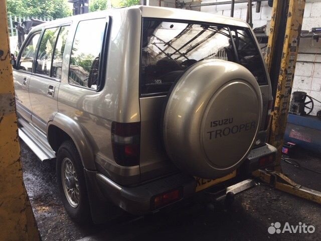 Разбор на запчасти Isuzu Trooper