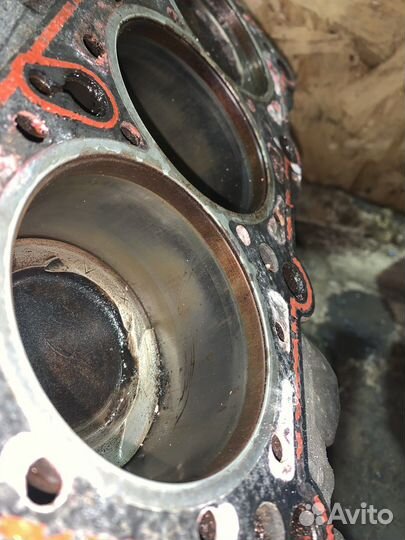 Блок цилиндров audi 100 2.8 aah