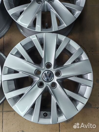 Оригинальные литые диски R 15. 5X100. ET 40