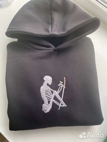 Машинная Вышивка на одежде