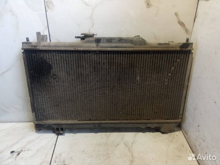 Радиатор основной Toyota Avensis (T220) AT220L