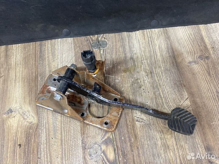 ГАЗель-Next педаль тормоза