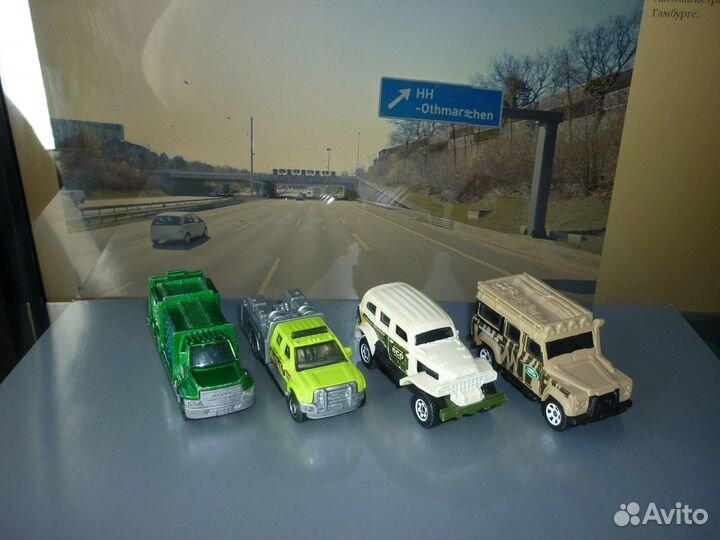 Набор машинок