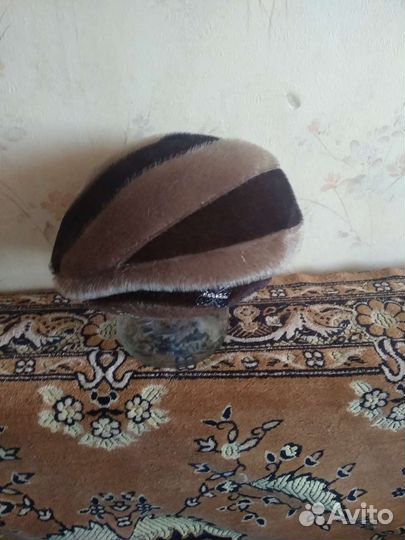 Берет женский