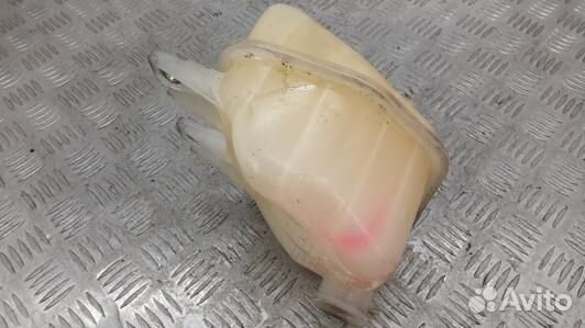 Бачок расширительный toyota RAV 4 ZCA2 (5LV10NP01)