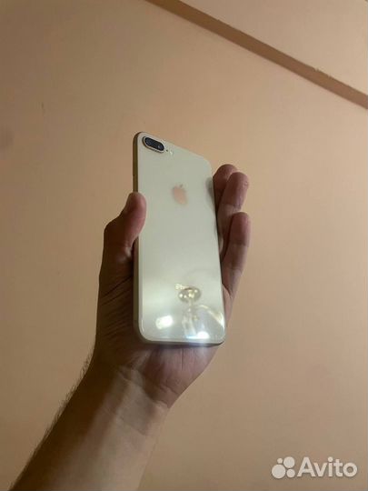 iPhone 8 Plus, 64 ГБ