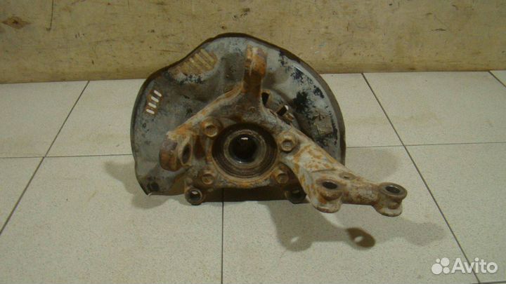 Кулак поворотный П/Л Toyota Corolla (E150)