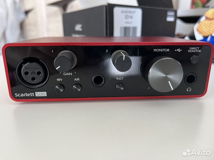Звуковая карта Focusrite Scarlett Solo 3rd Gen