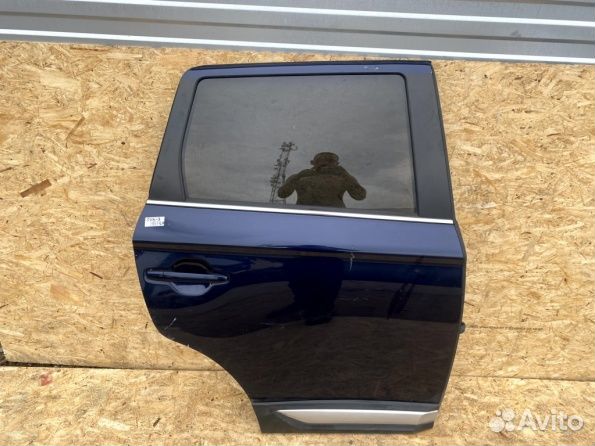 Дверь задняя правая Mitsubishi Outlander 3