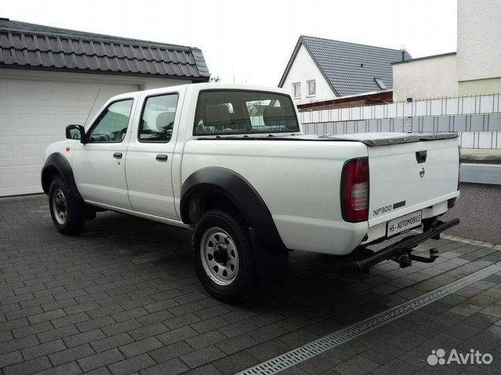 Запчасти б/у Nissan NP 300