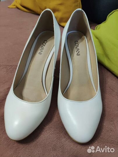 Туфли женские белые 36-37