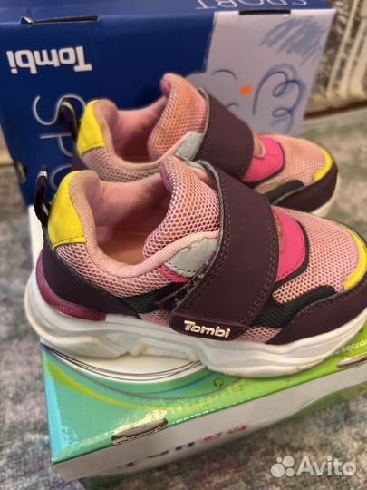 Кроссовки для девочки 25 размер