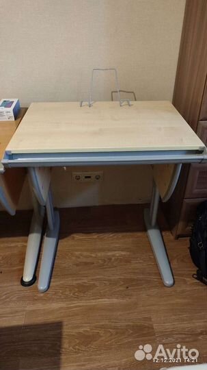 Стол парта Дэми