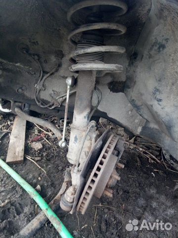 Стойка передняя Volvo 960