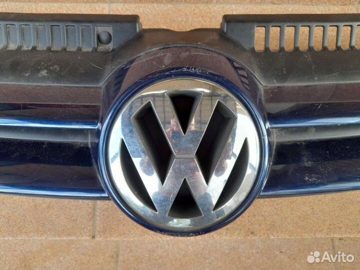 Решетка радиатора передняя Vw Golf Plus