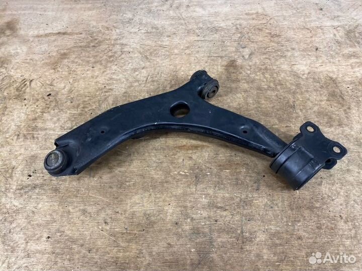 Передний Правый Рычаг Mazda 3 BK 2003-2009 г.в