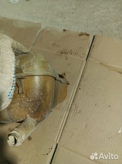 Бачок расширительный Opel Omega