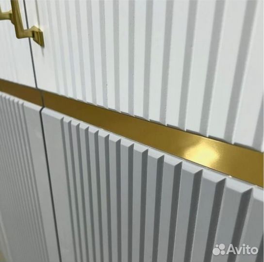 Шкаф распашной