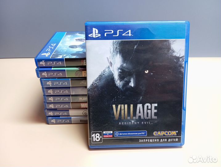 Resident Evil Village PS4/PS5 (Б/У)