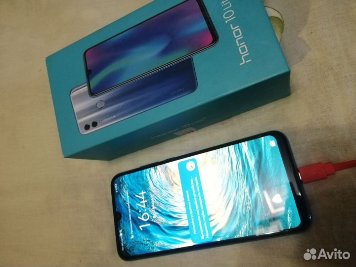 HONOR 10 Lite, 4/64 ГБ