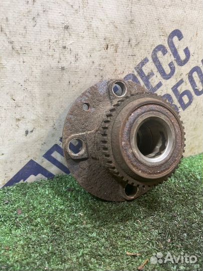 Ступица задняя правая Kia Spectra седан 1.6 S6D