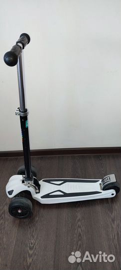 Самокат novatrack трехколесный