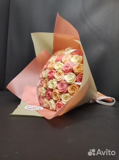 Розы из Белого Шоколада - 37 шт в Букете