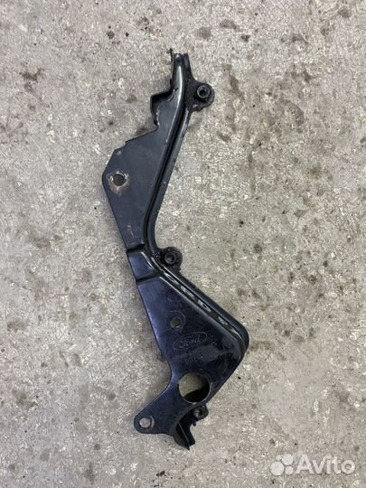 Кожух грм на Ford Focus I 1.4 fxdd