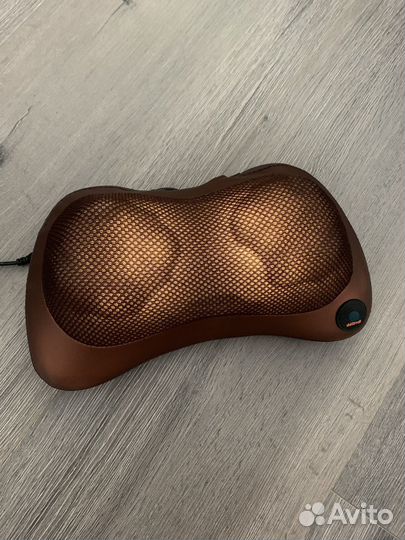 Массажер для шеи и плеч новый