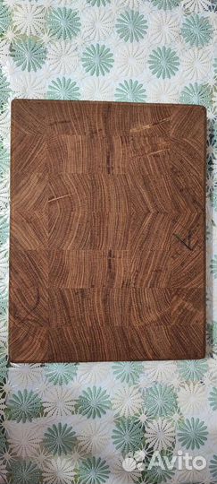 Новая дубовая торцевая разделочная доска