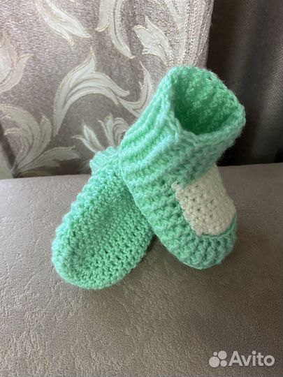 Вяжу пинетки/носочки для малышей