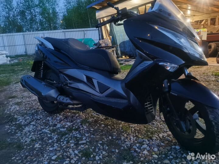 Kawasaki J300